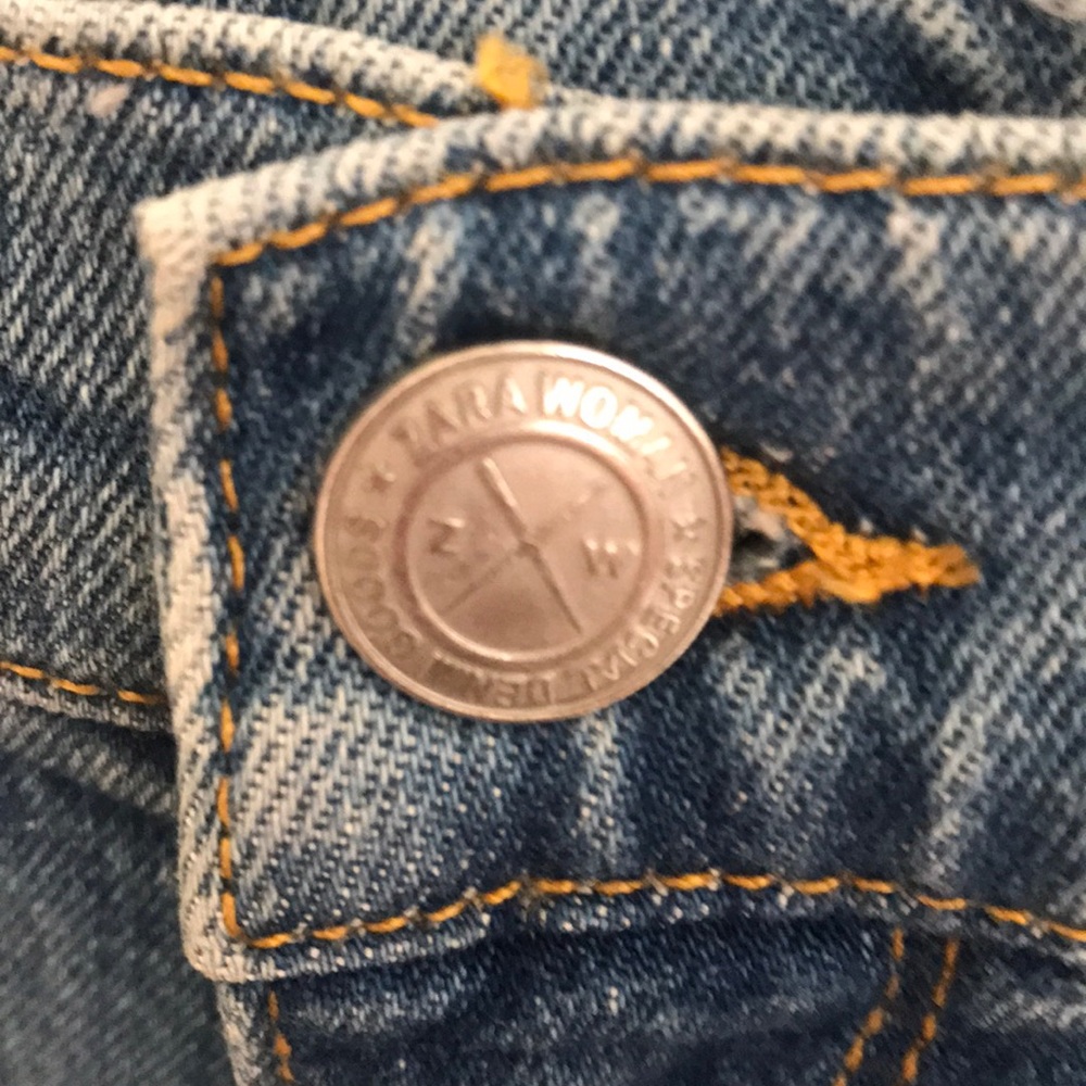 Zara Ripped Skinny Jeans - Picture 3 of 3